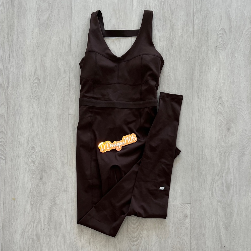 Fabletics nwt Dark Brown V-Neck Activewear Set